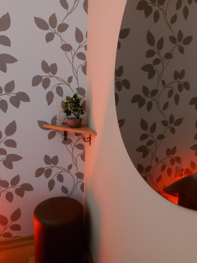 Apartman Espresso Sa Parkingom Sremska Mitrovica Exteriör bild