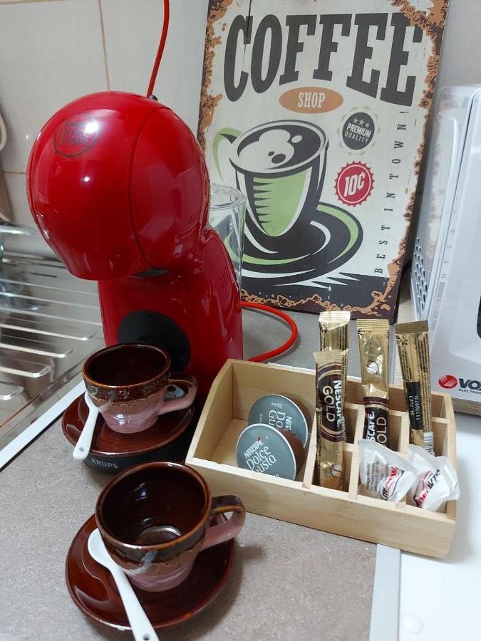 Apartman Espresso Sa Parkingom Sremska Mitrovica Exteriör bild